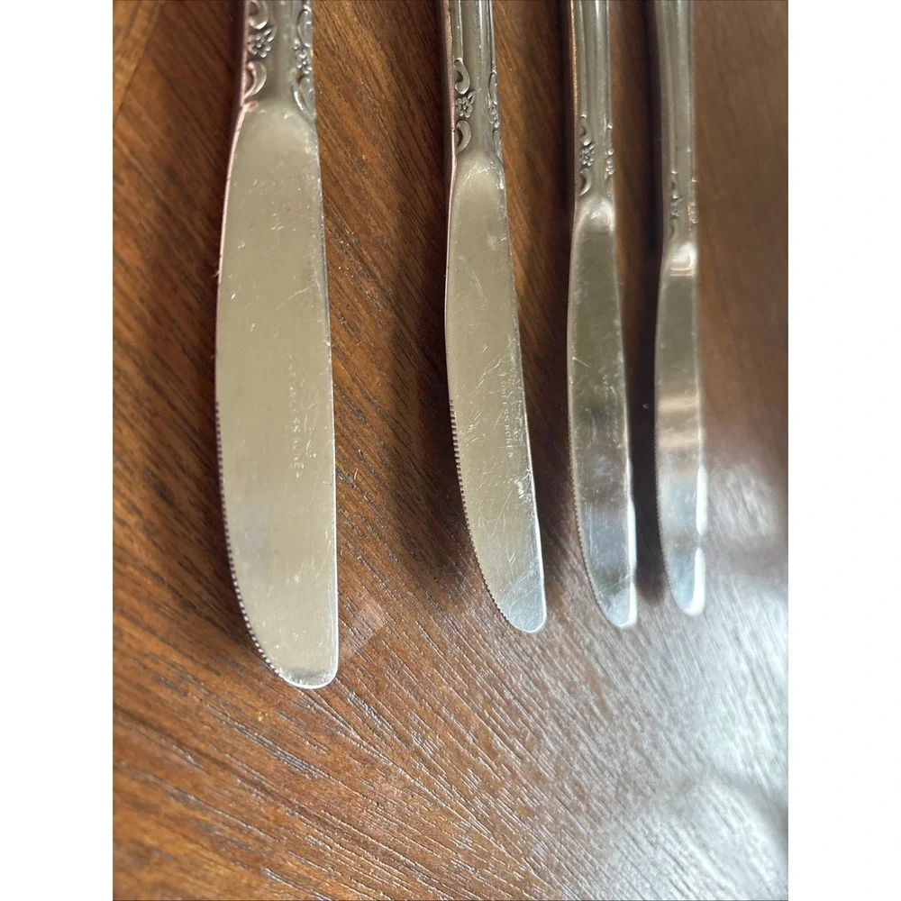 Rogers Flatware 4 Dinner Knives 3 TSP, 3 Sm Forks, 4 ForksKorea Stainless Steel